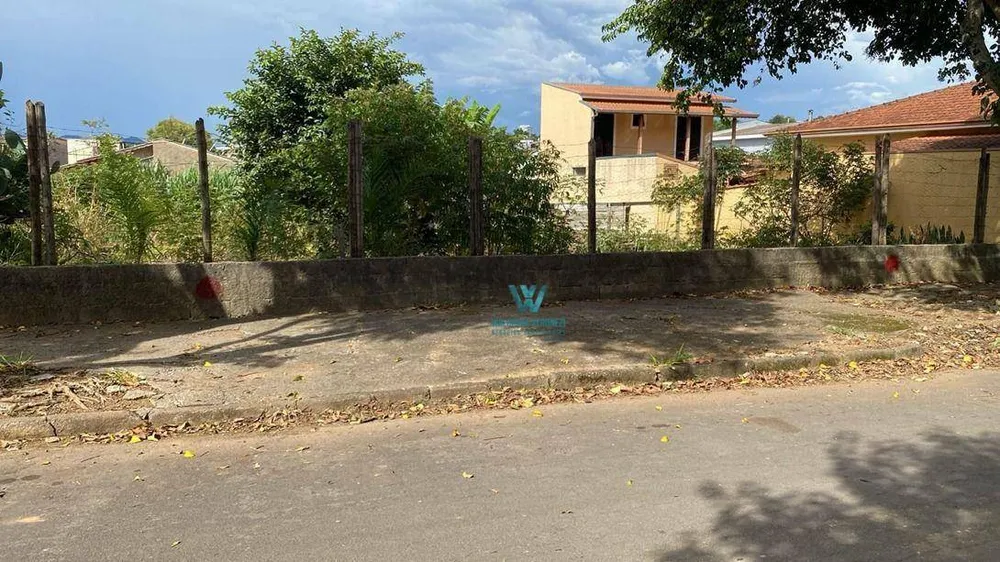 Terreno, 180 m² - Foto 1