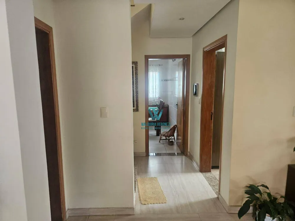 Casa, 4 quartos, 273 m² - Foto 1