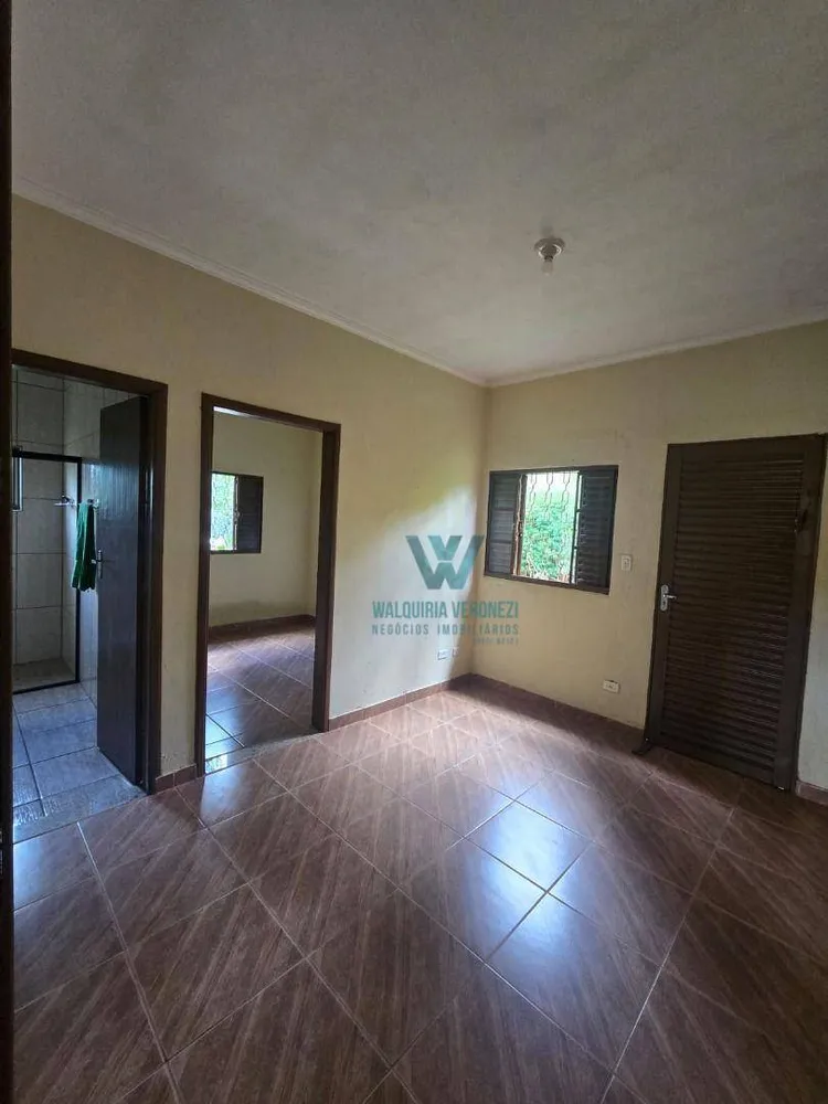 Chácara, 2 quartos, 1065 m² - Foto 4