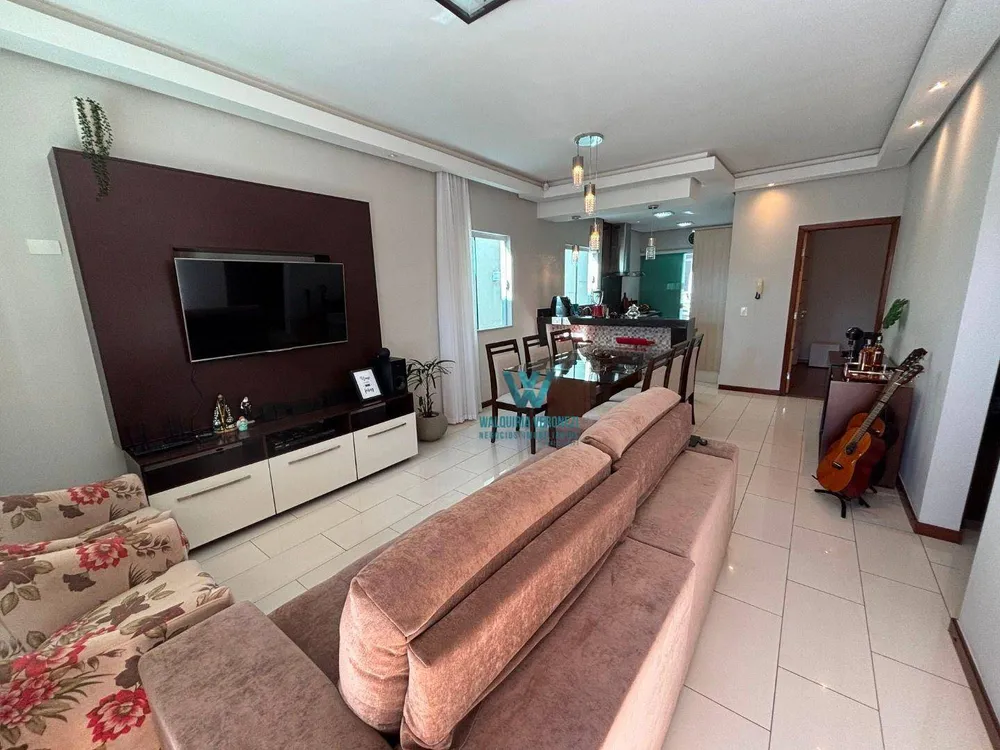 Casa, 3 quartos, 158 m² - Foto 2
