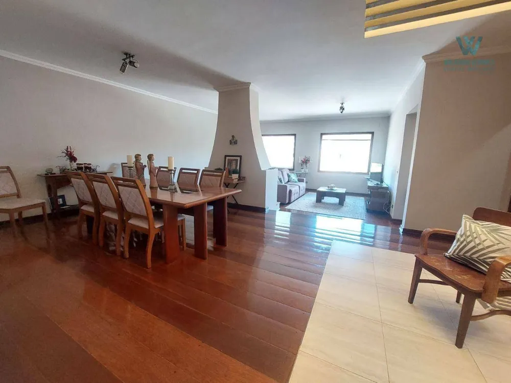 Casa, 4 quartos, 377 m² - Foto 2