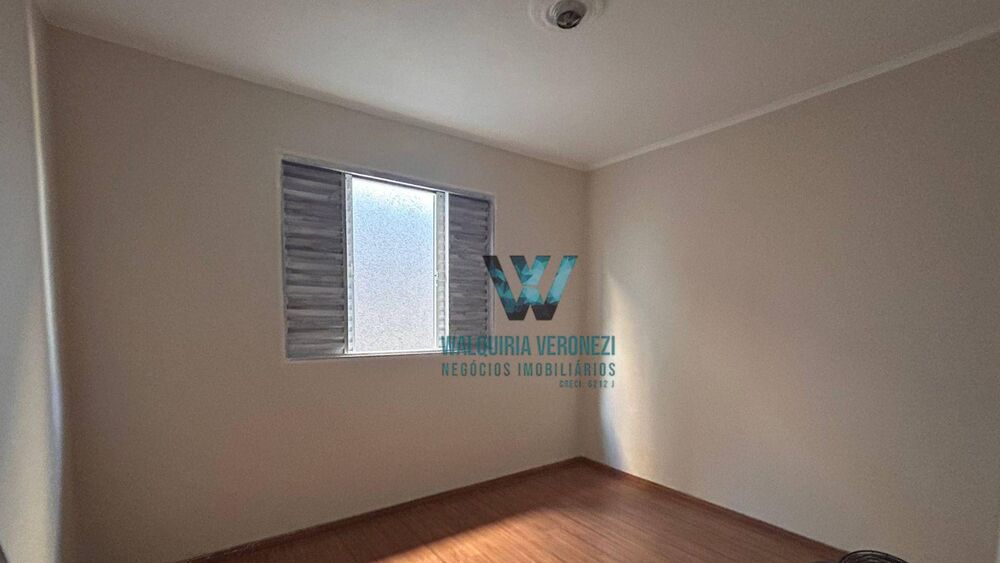 Casa à venda com 3 quartos, 200m² - Foto 3