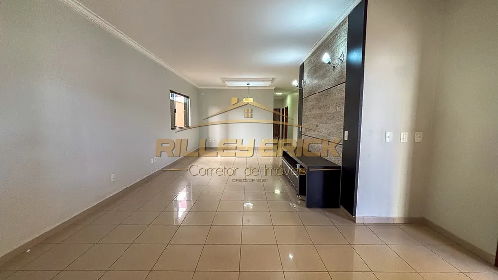 Casa, 3 quartos, 330 m² - Foto 2