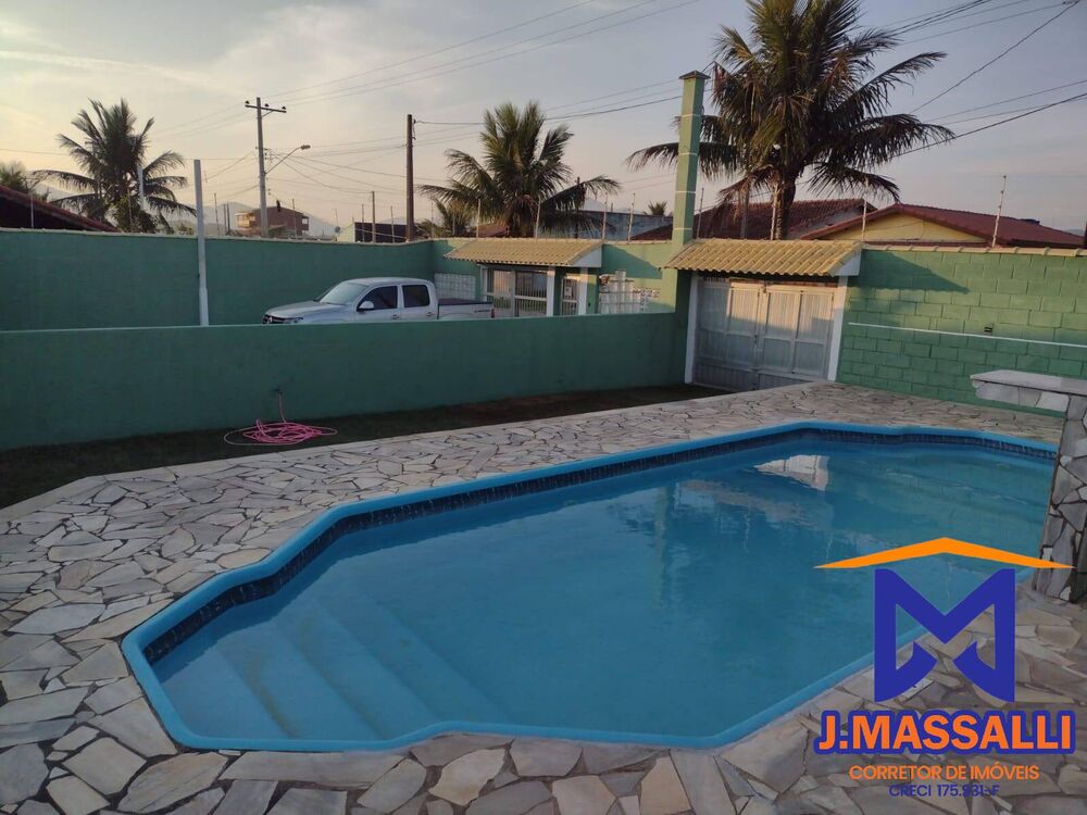 Casa à venda com 3 quartos, 500m² - Foto 1