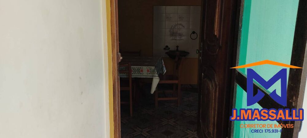 Casa à venda com 4 quartos, 200m² - Foto 2