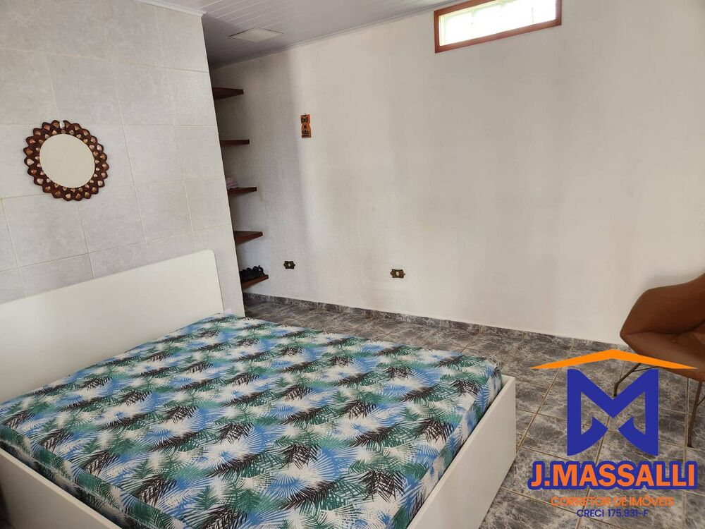 Casa à venda com 6 quartos, 500m² - Foto 1