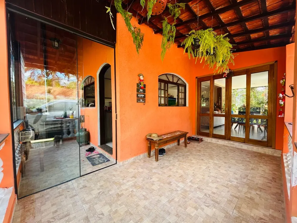 Chácara, 5 quartos, 3400 m² - Foto 1