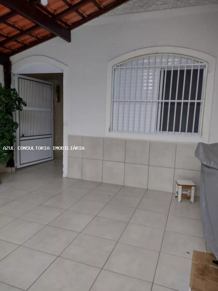 Casa à venda com 2 quartos, 125m² - Foto 2