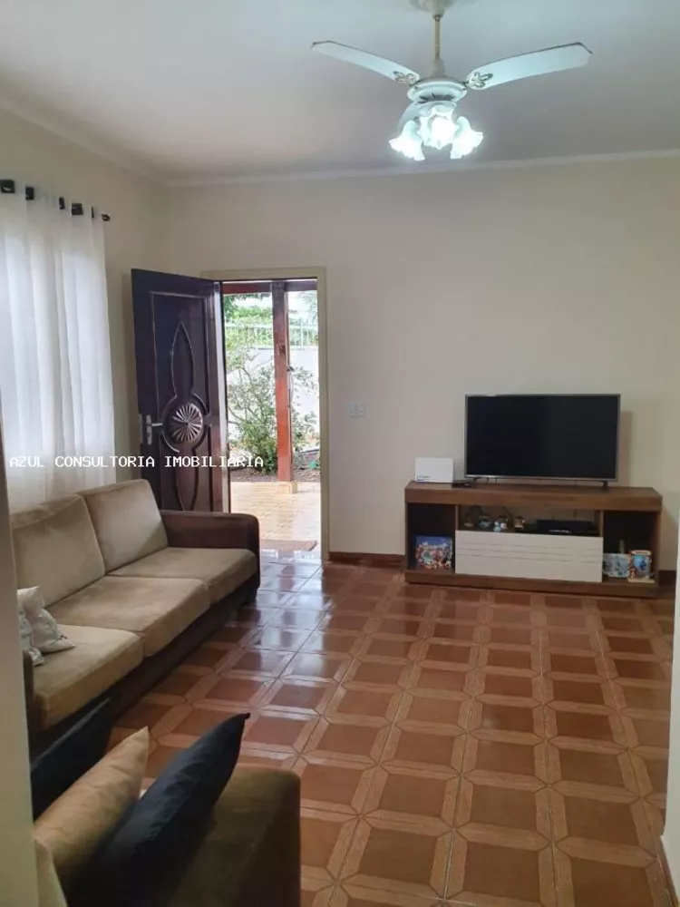 Casa à venda com 2 quartos, 180m² - Foto 3