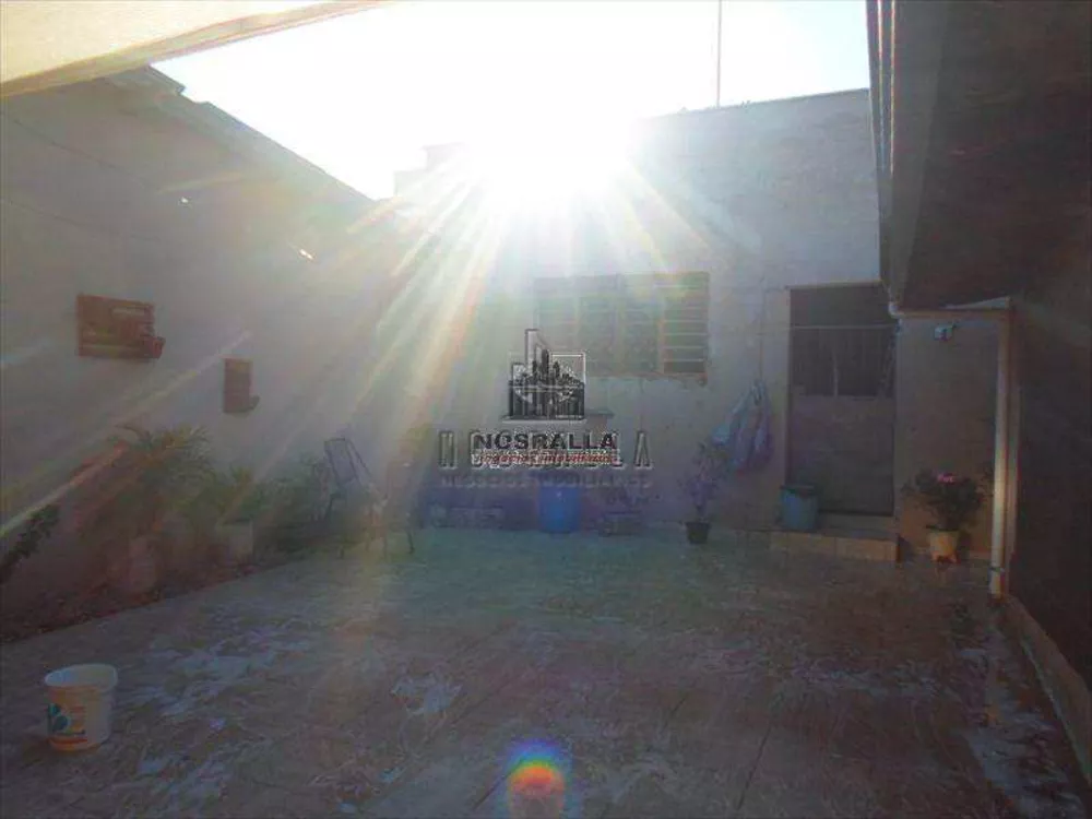 Casa, 3 quartos, 225 m² - Foto 16