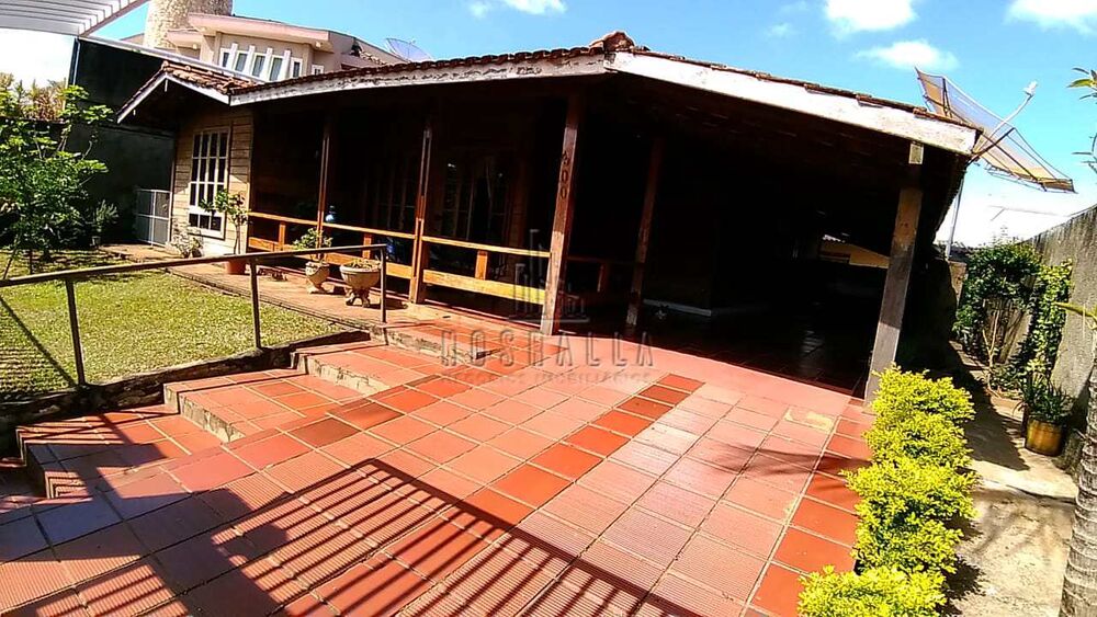 Casa à venda com 5 quartos, 293m² - Foto 1