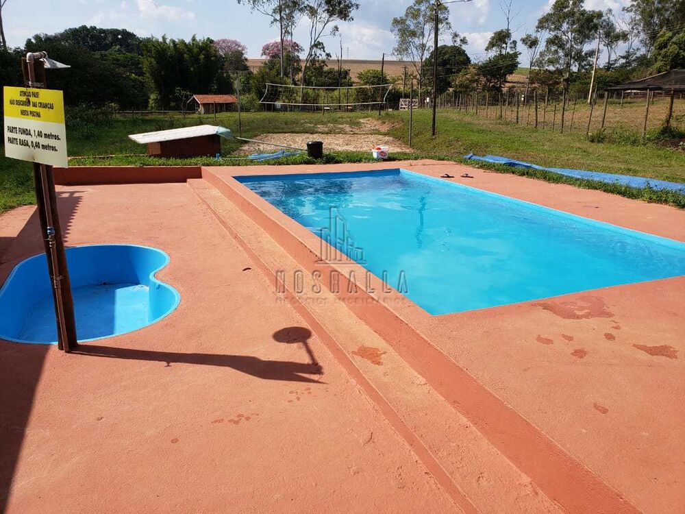Chácara à venda com 5 quartos, 2m² - Foto 4