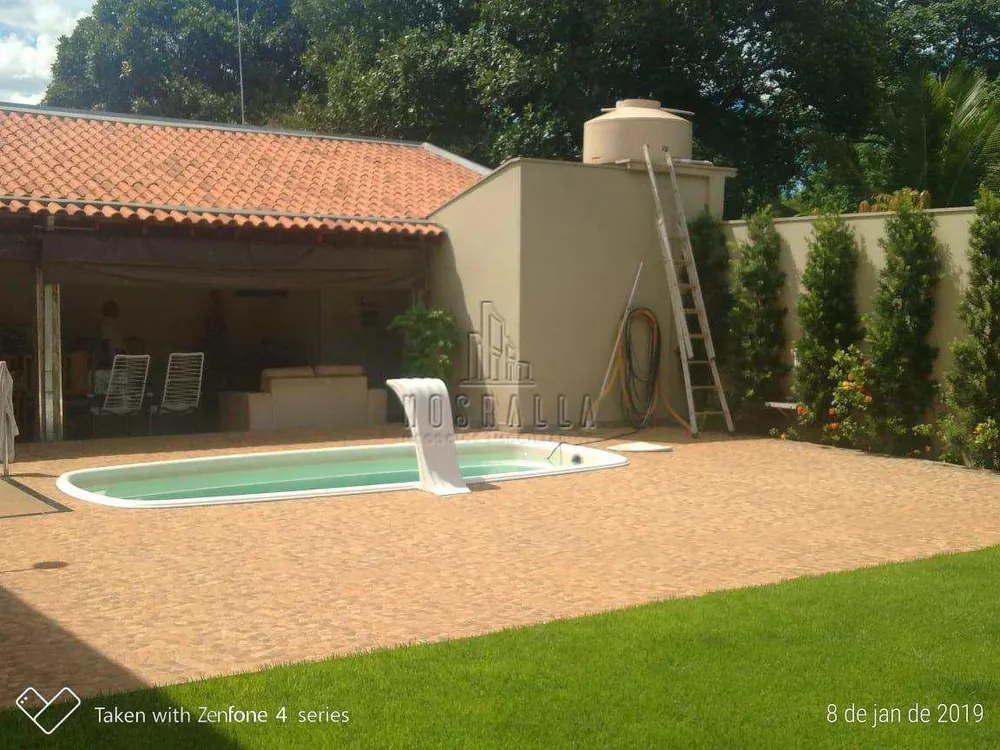 Chácara, 3 quartos, 1700 m² - Foto 2
