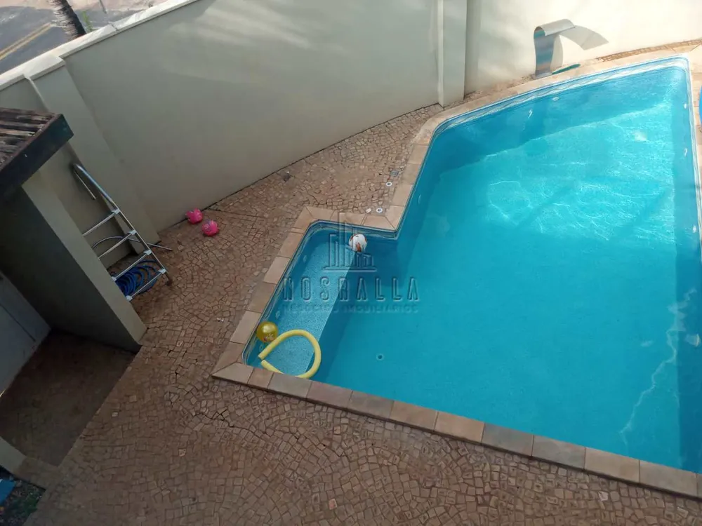 Casa, 3 quartos, 230 m² - Foto 1