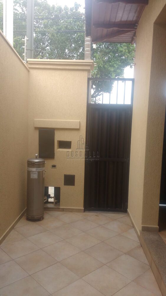 Casa à venda com 3 quartos, 317m² - Foto 4
