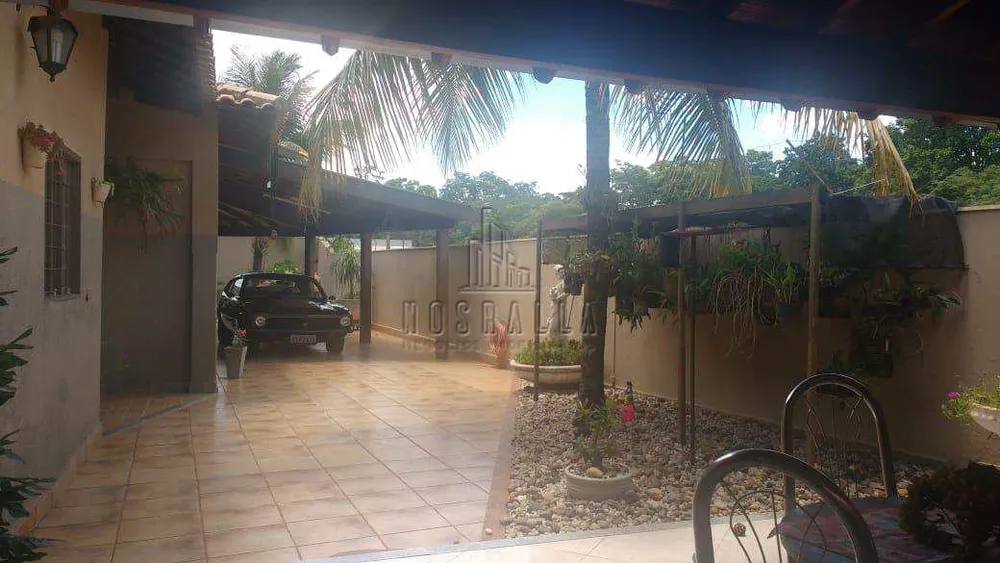 Casa, 4 quartos, 226 m² - Foto 3
