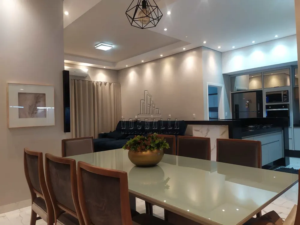 Casa, 3 quartos, 222 m² - Foto 1