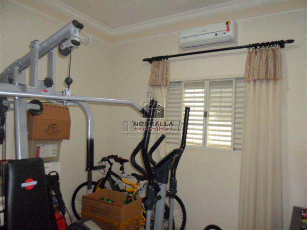 Casa à venda com 3 quartos, 258m² - Foto 5