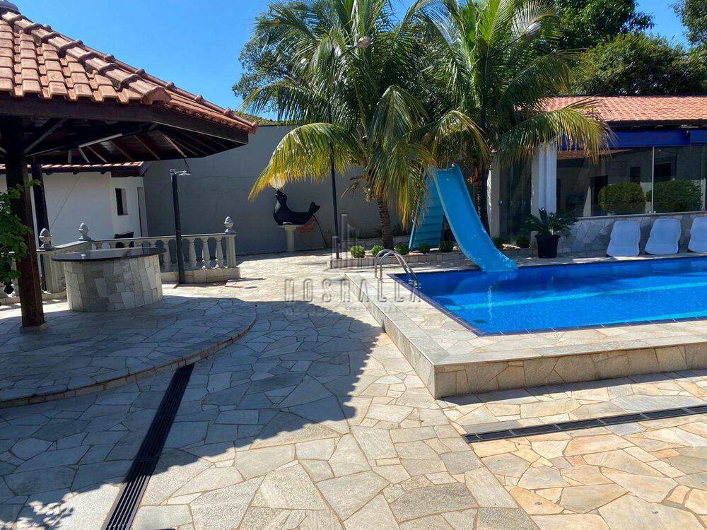 Casa, 2 quartos, 347 m² - Foto 1