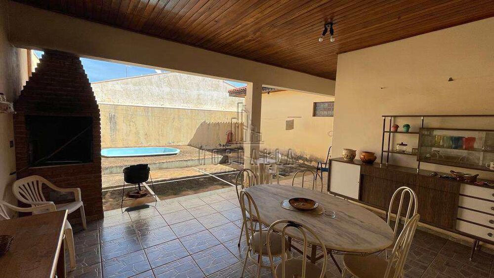Casa, 3 quartos, 250 m² - Foto 32