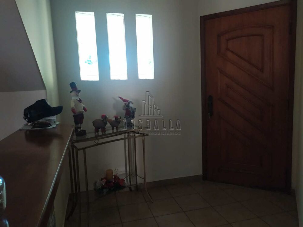 Sobrado à venda com 3 quartos, 220m² - Foto 2
