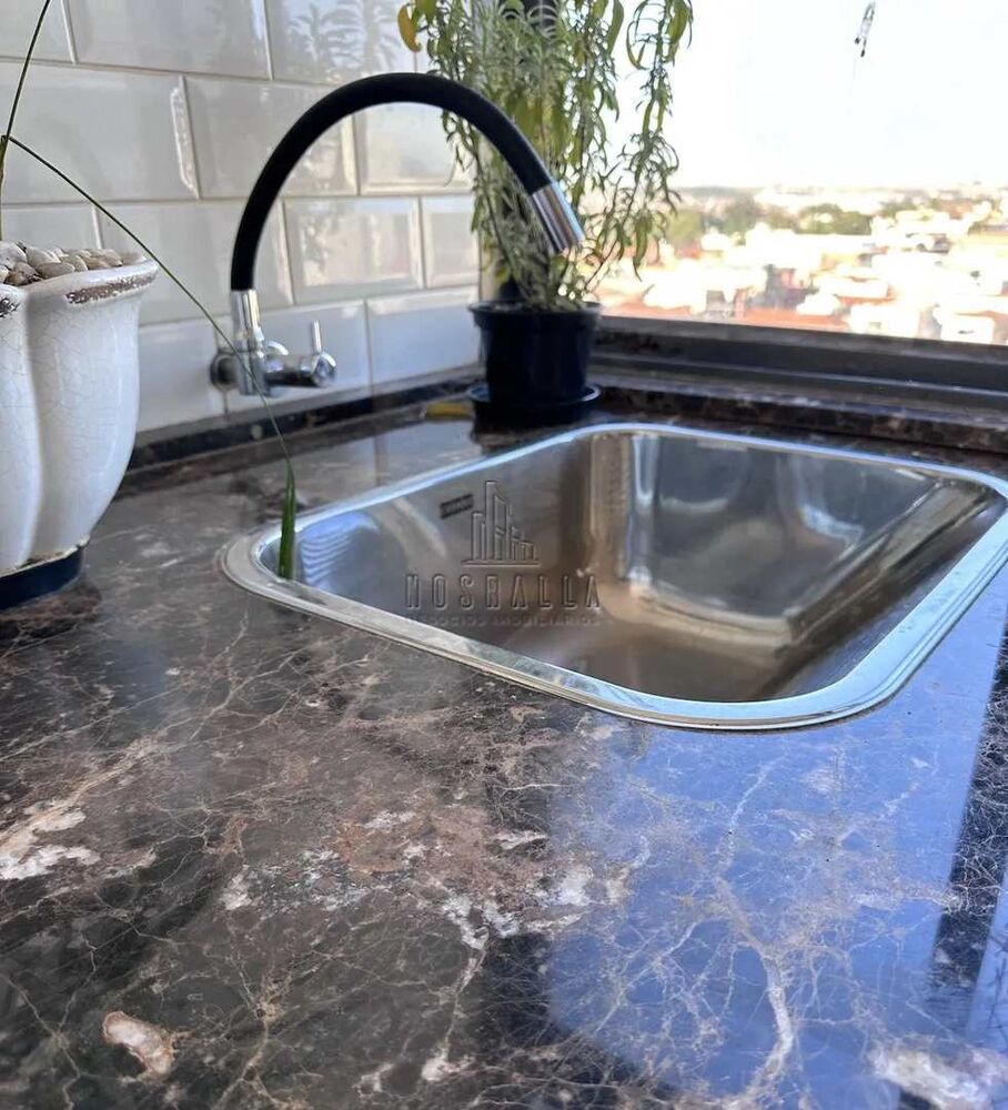 Apartamento à venda com 3 quartos, 138m² - Foto 3