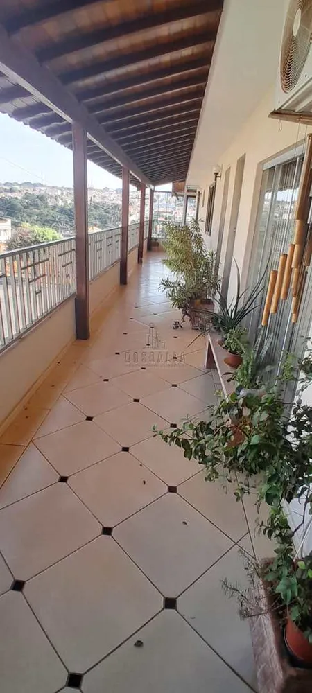 Sobrado, 3 quartos, 427 m² - Foto 2