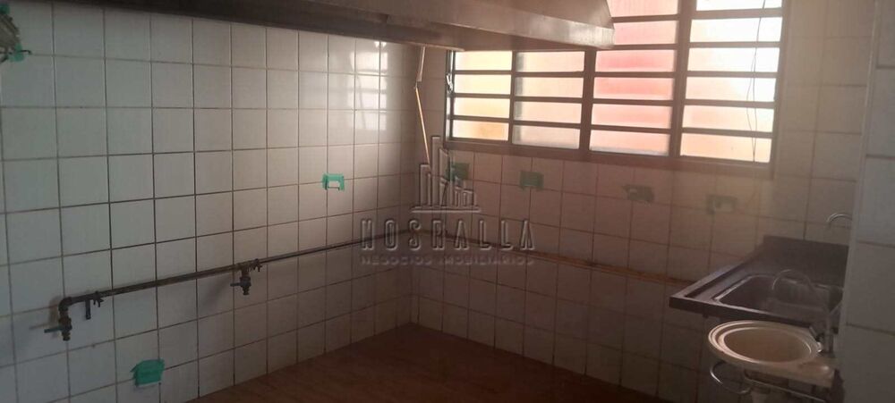Sobrado à venda com 3 quartos, 427m² - Foto 2