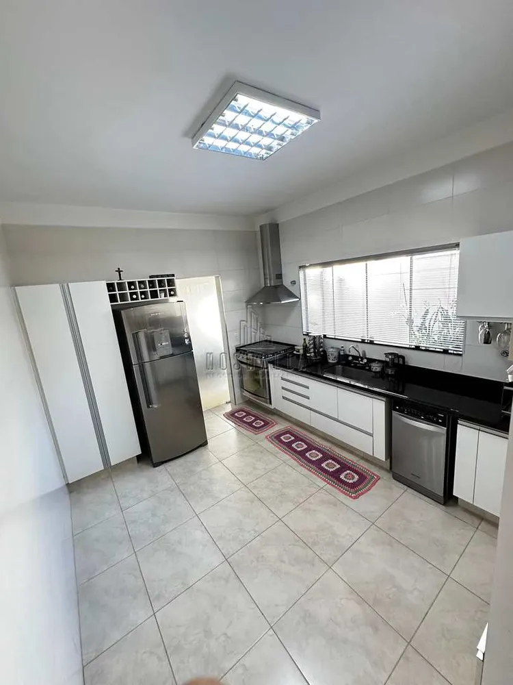 Casa, 3 quartos, 252 m² - Foto 5