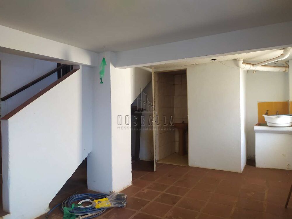Casa à venda com 3 quartos, 333m² - Foto 16