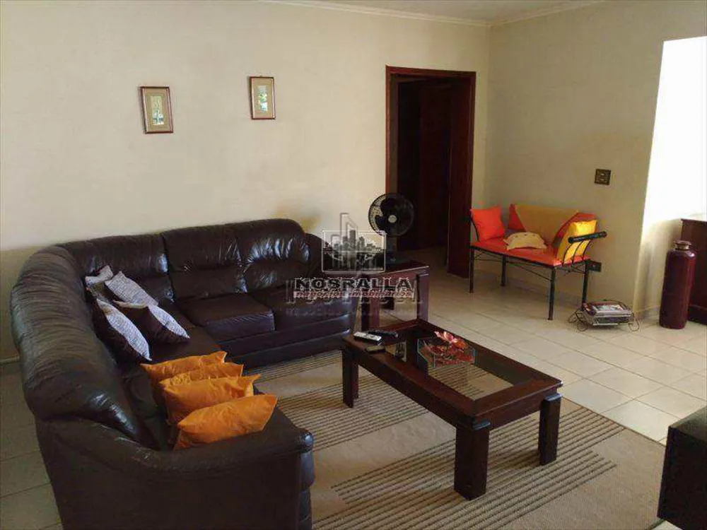 Sobrado, 3 quartos, 206 m² - Foto 1