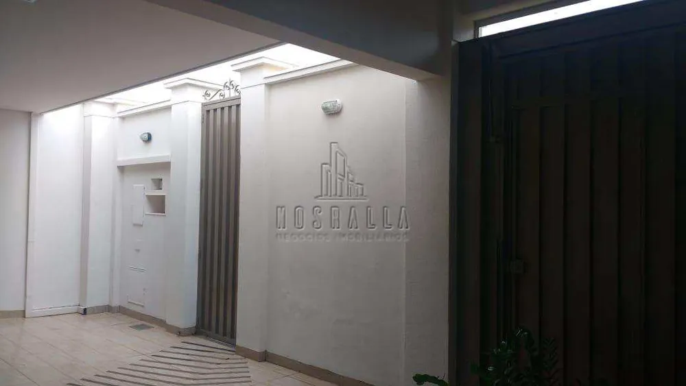 Casa, 4 quartos, 240 m² - Foto 2
