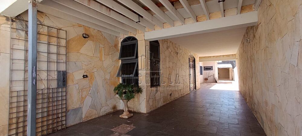 Casa, 3 quartos, 238 m² - Foto 2