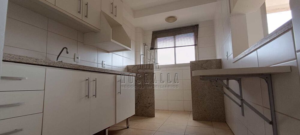 Apartamento à venda e aluguel com 2 quartos, 65m² - Foto 2