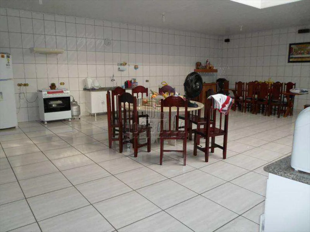 Casa, 4 quartos, 220 m² - Foto 4