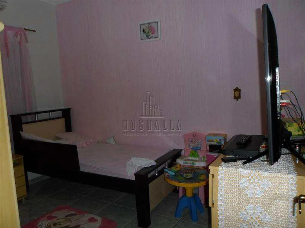 Casa, 4 quartos, 220 m² - Foto 2