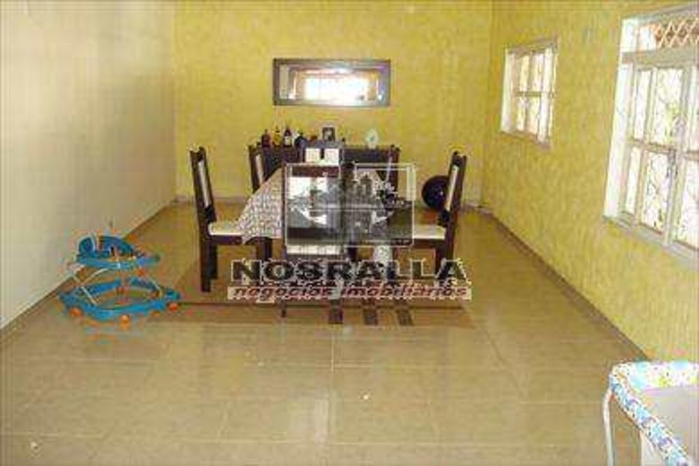 Chácara, 4 quartos, 2161 m² - Foto 1