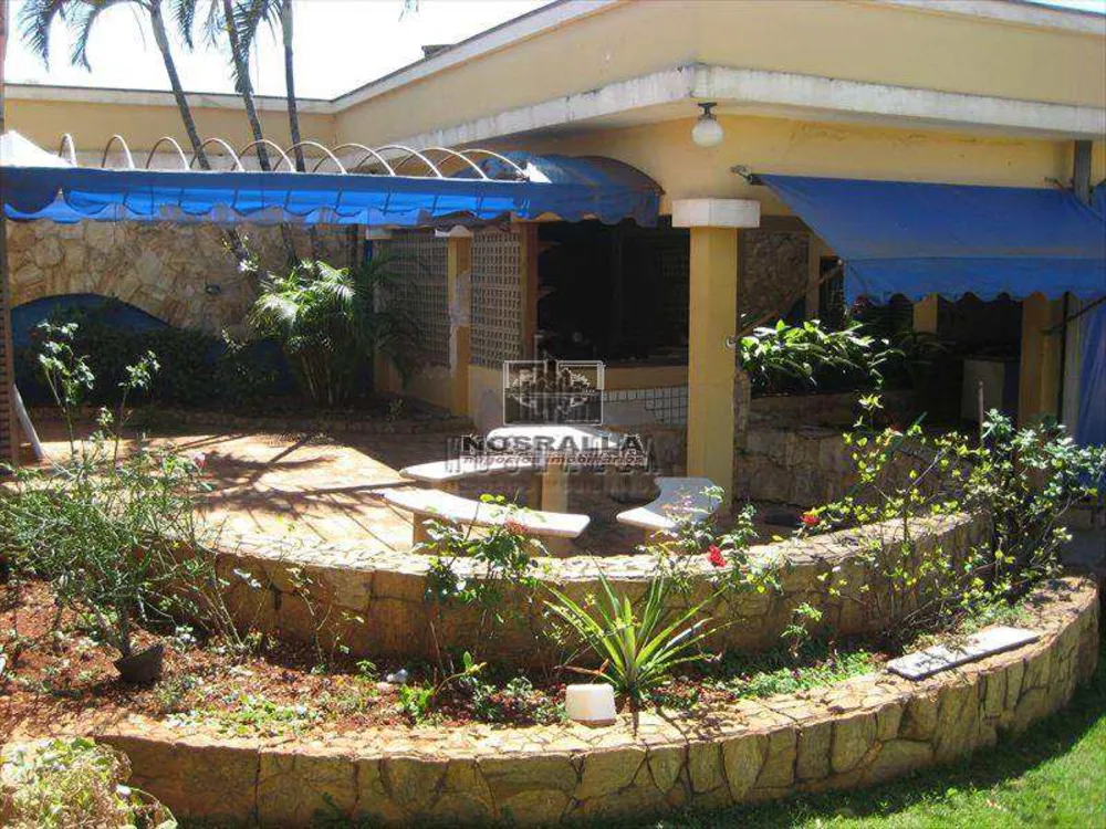 Casa, 4 quartos, 245 m² - Foto 4
