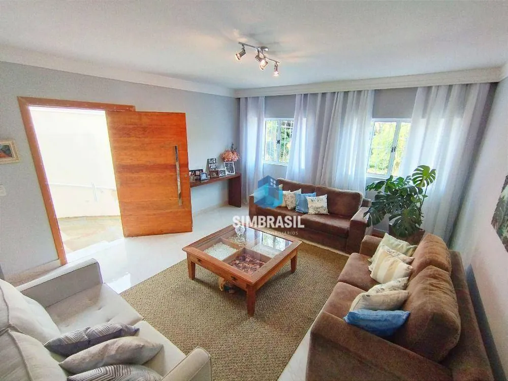 Casa, 3 quartos, 228 m² - Foto 2