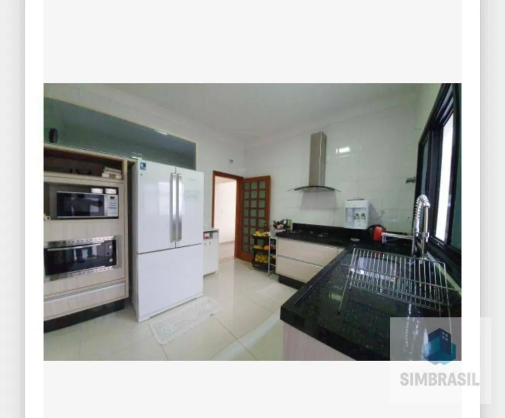 Casa, 4 quartos, 211 m² - Foto 2