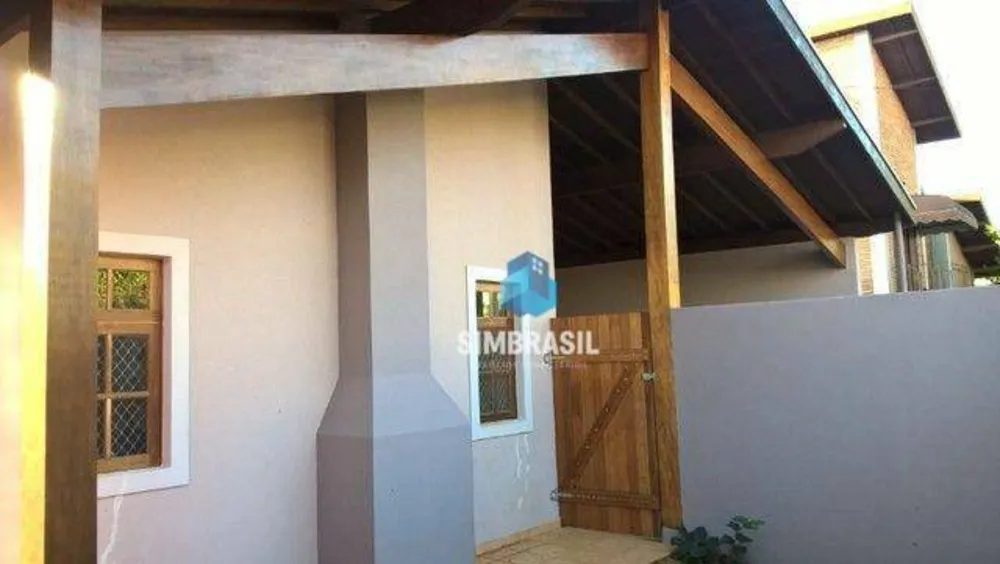 Casa, 4 quartos, 212 m² - Foto 1