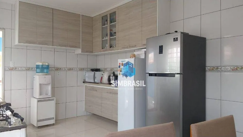 Casa, 3 quartos, 200 m² - Foto 4