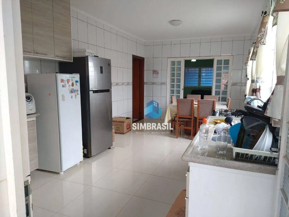 Casa, 3 quartos, 200 m² - Foto 2