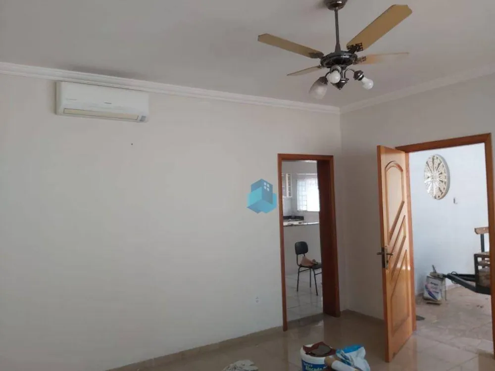 Casa, 3 quartos, 250 m² - Foto 4