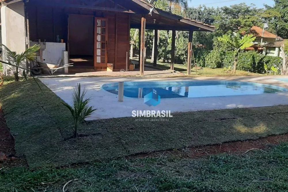 Chácara, 4 quartos, 2000 m² - Foto 1