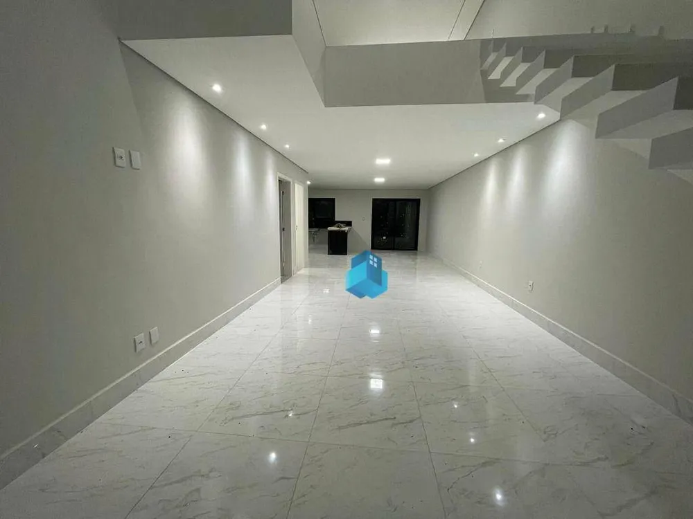Casa, 3 quartos, 200 m² - Foto 3