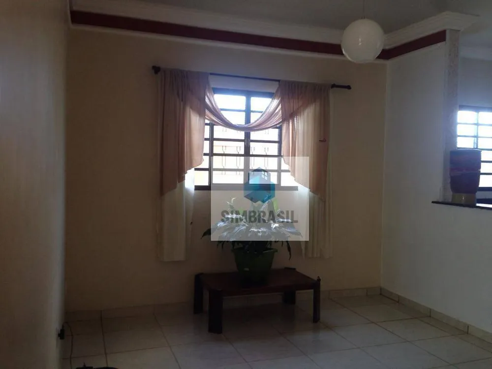 Casa, 3 quartos, 178 m² - Foto 2