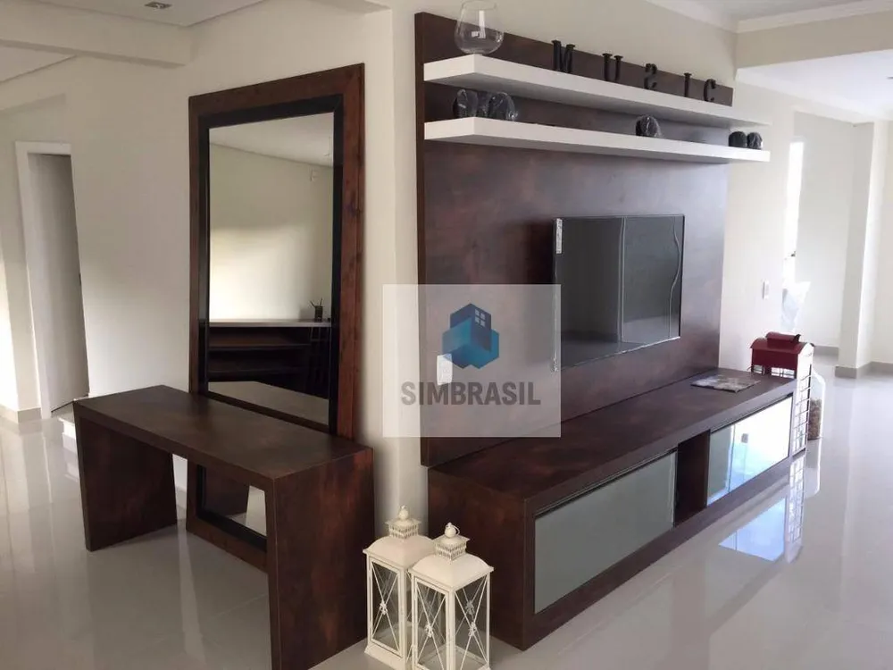 Casa, 3 quartos, 400 m² - Foto 1