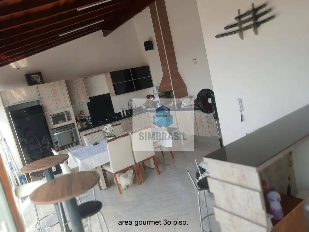 Sobrado, 3 quartos, 250 m² - Foto 1