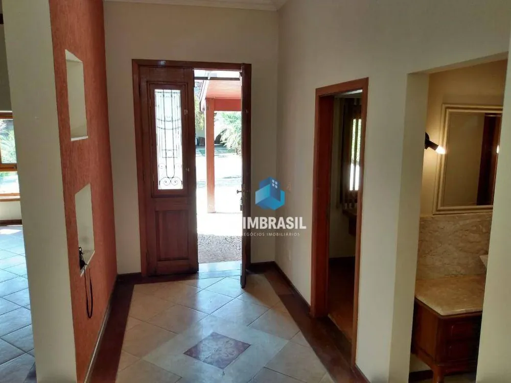 Casa, 5 quartos, 330 m² - Foto 4